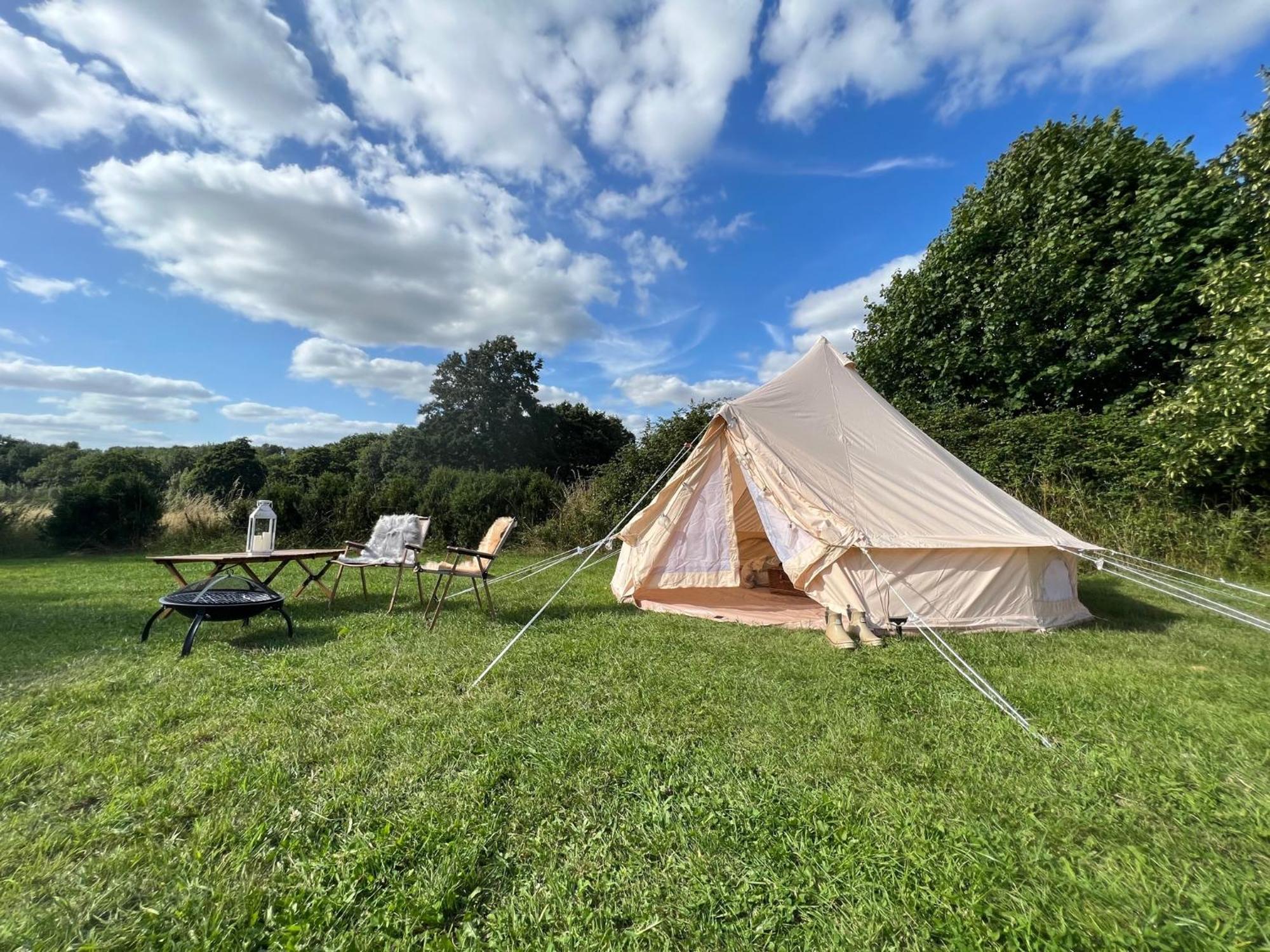 Bell Tent 4M Fossewold Farm Camping Moreton-in-Marsh Exterior foto